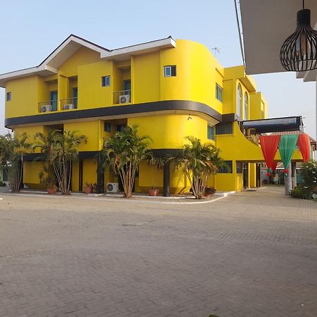 Brookvale Hotel Weija Exterior foto