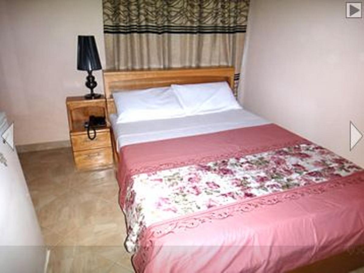 Brookvale Hotel Weija Exterior foto