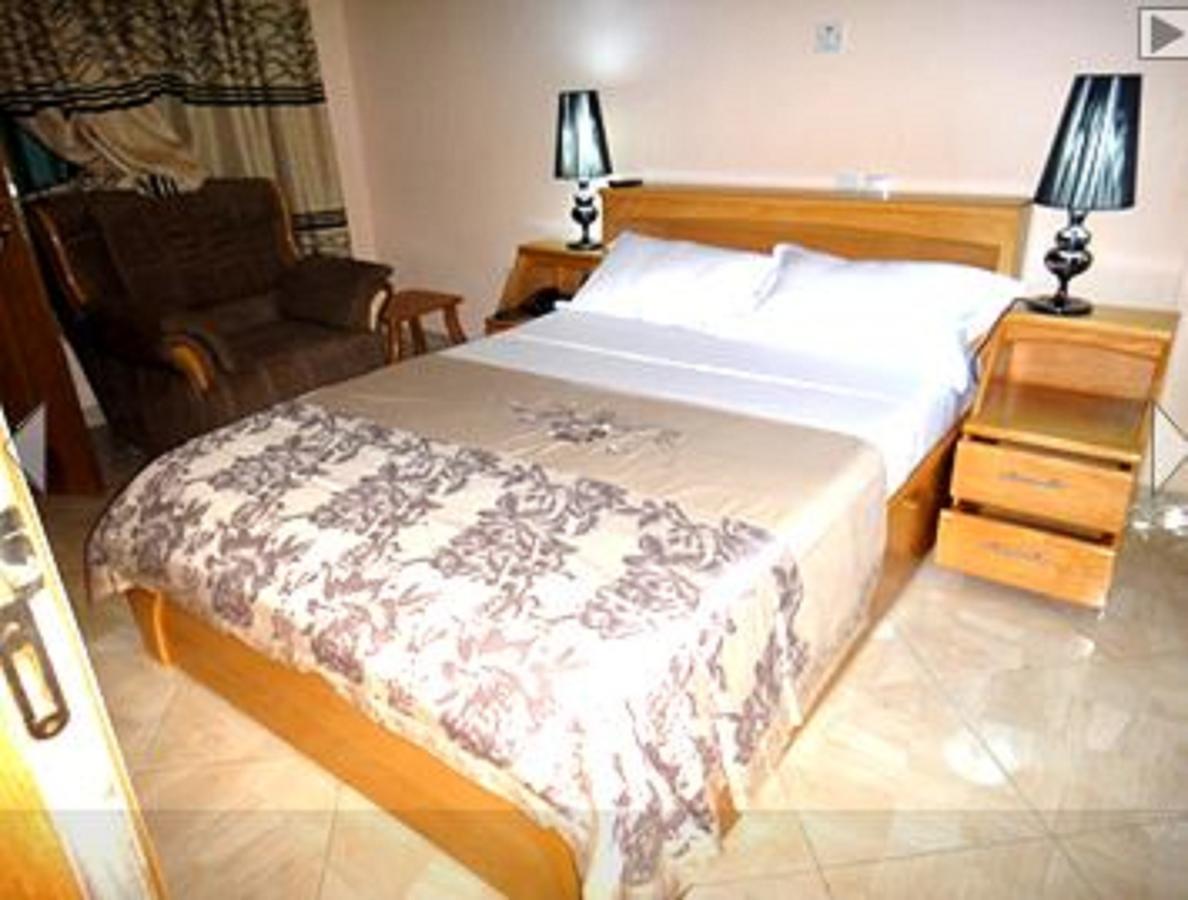 Brookvale Hotel Weija Exterior foto