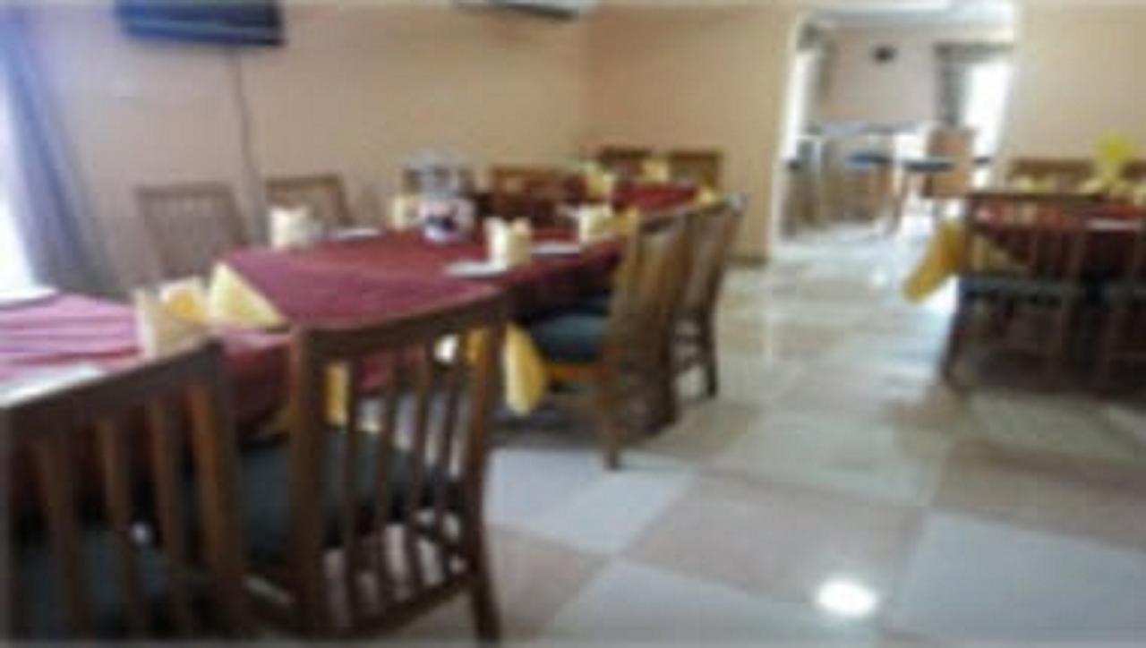 Brookvale Hotel Weija Exterior foto